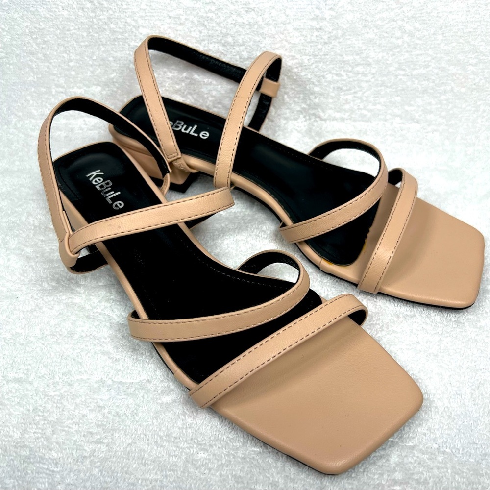 New KeBuLe, nude/tan sandal, size 9 - Picture 2 of 5